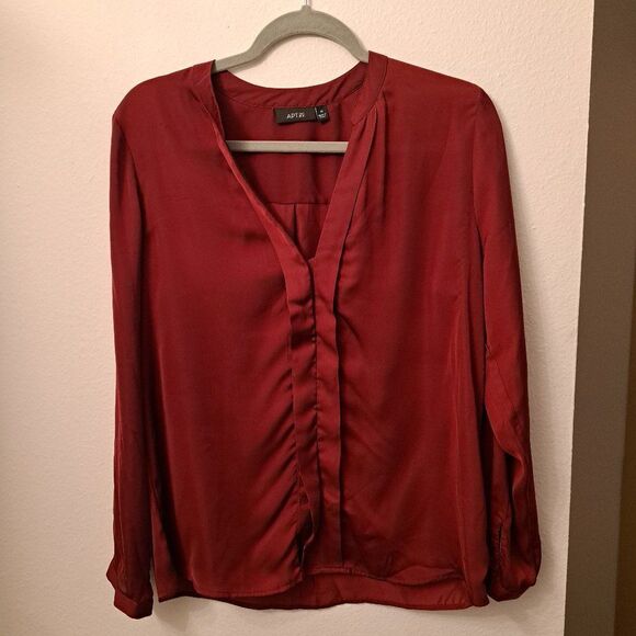 Apt 9 Maroon Button Down Blouse Size Medium - Picture 1 of 3